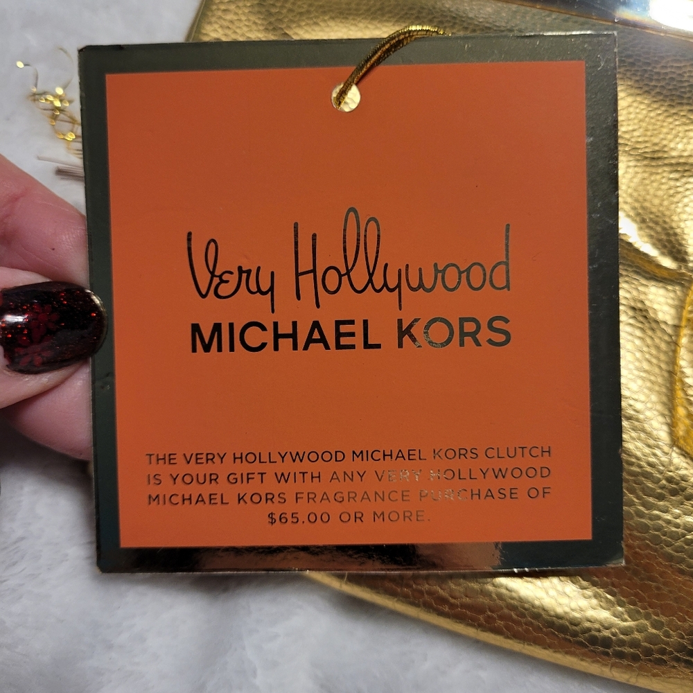 Michael Kors clutch Read Full Post - Picture 3 of 5